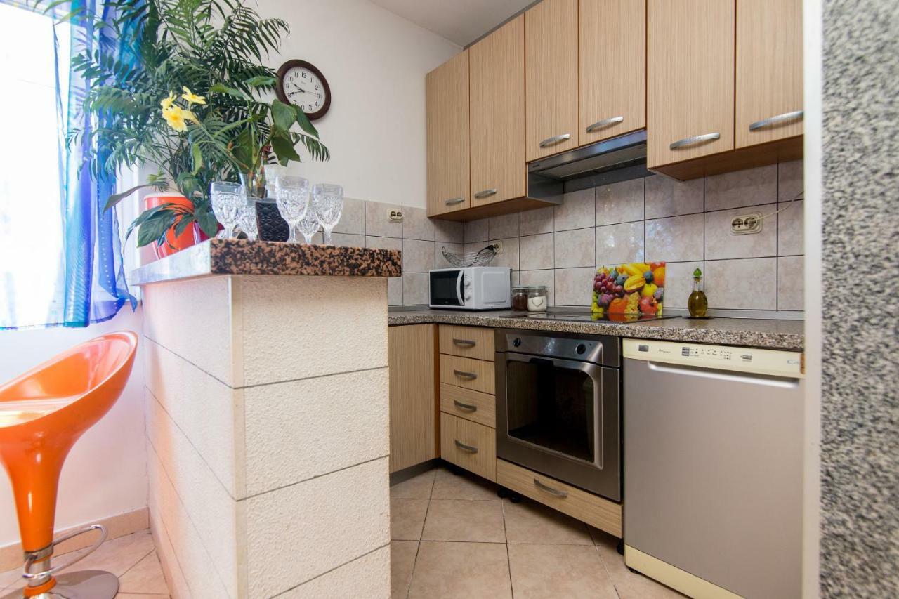 Apartments Jakov Mirca  Exterior photo